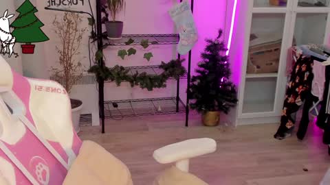 Kate online show from December 31, 2024, 3:55 am