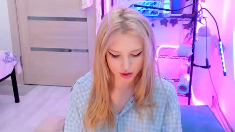 Kate online show from January 31, 2025, 6:13 am