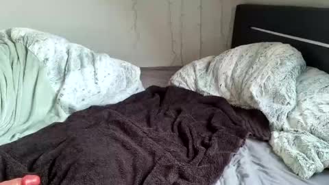 Luna  powered by bitch dust online show from January 18, 2025, 3:38 pm