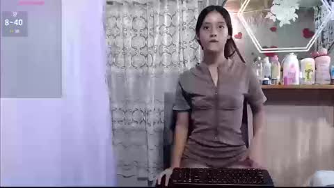 Snapshot of lunawillis chatting on September 23, 2025, 9:18 pm Luna online show from September 23, 2025, 9:18 pm