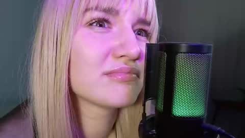 LunaXLoverx online show from October 8, 2025, 10:18 pm