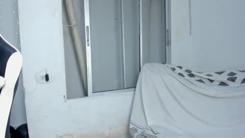 lunay_bigcock420 online show from October 23, 2025, 8:24 am