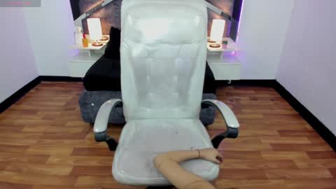  V A L E R I A   online show from February 6, 2025, 2:55 am