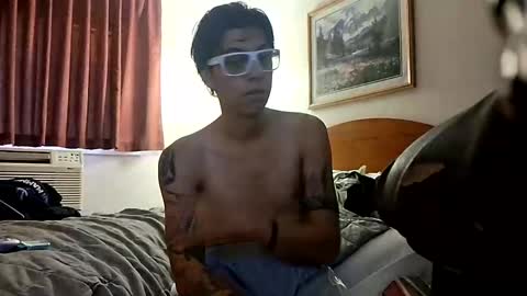 lunn10mcl online show from November 21, 2025, 11:36 pm