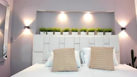 Snapshot of lunnablake chatting on October 1, 2025, 4:07 am L U N N A online show from October 1, 2025, 4:07 am