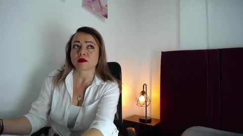 Snapshot of lupita223 chatting on February 27, 2025, 12:34 pm Lupita223 online show from February 27, 2025, 12:34 pm