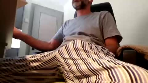 Snapshot of lure4beef chatting on February 9, 2025, 11:04 am lure4beef online show from February 9, 2025, 11:04 am