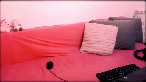 Snapshot of lurosincubus chatting on December 3, 2025, 7:34 pm lurosincubus online show from December 3, 2025, 7:34 pm