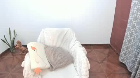 Snapshot of luscious86 chatting on October 12, 2025, 11:59 pm PAULINA online show from October 12, 2025, 11:59 pm