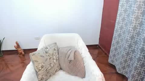 Snapshot of luscious86 chatting on October 29, 2025, 8:54 pm PAULINA online show from October 29, 2025, 8:54 pm