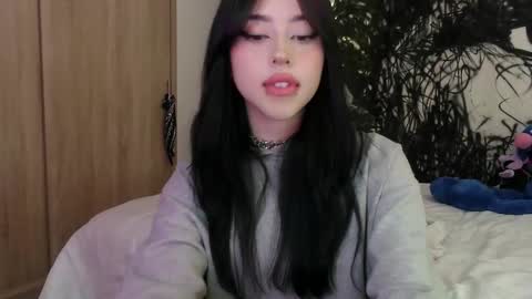 Snapshot of lustful_aprilx chatting on February 18, 2025, 8:58 pm Valerie  April   online show from February 18, 2025, 8:58 pm