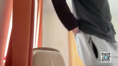 Nik online show from October 26, 2025, 10:10 am