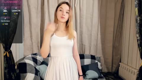 Snapshot of lusty_miss_di chatting on December 22, 2024, 9:09 pm Isabel online show from December 22, 2024, 9:09 pm