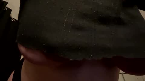 lustytits85 online show from January 1, 2025, 12:44 pm