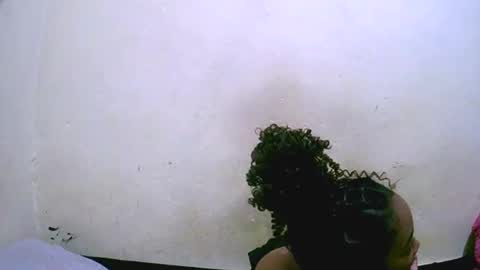 Snapshot of lutchia chatting on September 24, 2025, 9:45 am lutchia online show from September 24, 2025, 9:45 am