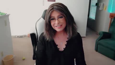 Britney online show from November 25, 2025, 6:30 pm