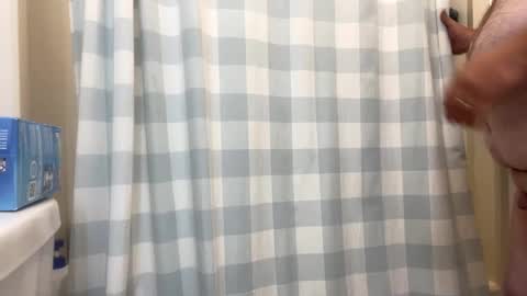 Snapshot of luvtobenude21 chatting on October 4, 2025, 1:14 am Joe and Sarah online show from October 4, 2025, 1:14 am