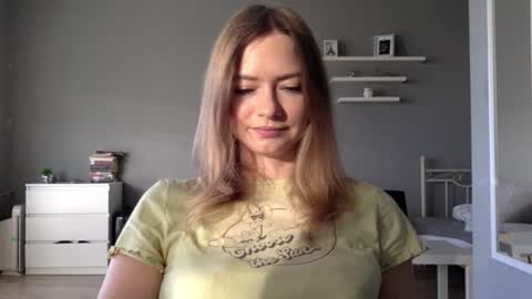 Millie online show from October 19, 2025, 2:18 pm