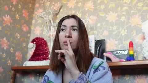 Snapshot of luxegirl67 chatting on February 21, 2025, 11:22 am Sophie online show from February 21, 2025, 11:22 am