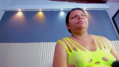 Luxe3 online show from November 27, 2025, 10:17 am