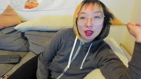 LuxGray online show from February 12, 2025, 3:51 am