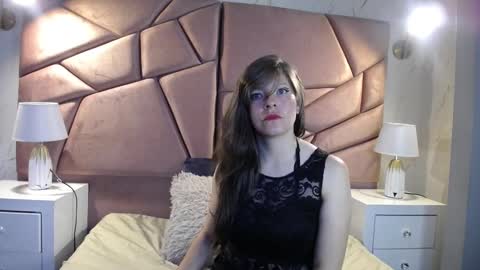 Snapshot of luzhy chatting on October 23, 2025, 12:04 pm luzy online show from October 23, 2025, 12:04 pm