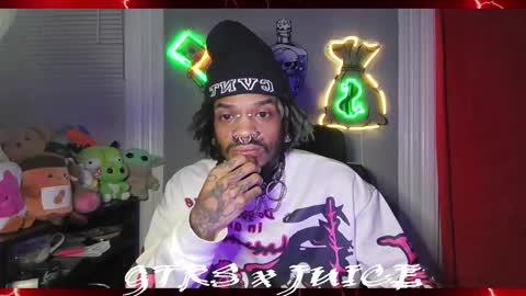 Snapshot of lxrdhxkvgemvsterjuice chatting on December 14, 2025, 6:52 am lxrdhxkvgemvsterjuice online show from December 14, 2025, 6:52 am