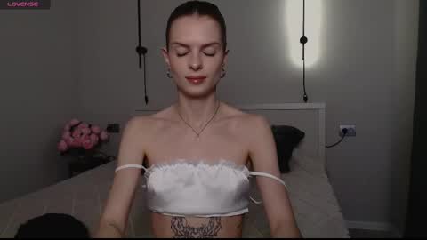 ly lydia online show from February 20, 2025, 5:01 am