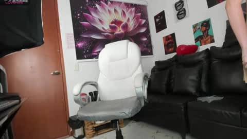 Snapshot of lycoris_ chatting on September 18, 2025, 9:28 pm Lycoris online show from September 18, 2025, 9:28 pm