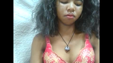 Snapshot of lydialarin chatting on February 20, 2025, 3:34 am Lydiah online show from February 20, 2025, 3:34 am