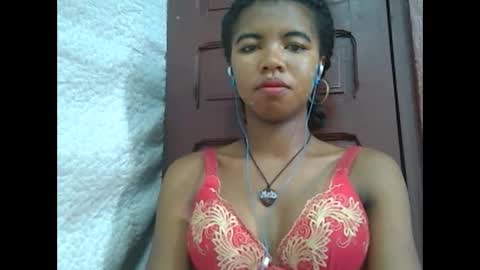 Snapshot of lydialarin chatting on February 22, 2025, 8:18 am Lydiah online show from February 22, 2025, 8:18 am