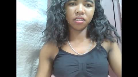 Snapshot of lydialarin chatting on February 23, 2025, 3:35 am Lydiah online show from February 23, 2025, 3:35 am