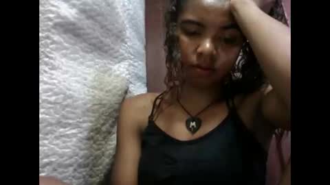 Snapshot of lydialarin chatting on September 18, 2025, 8:00 pm Lydiah online show from September 18, 2025, 8:00 pm