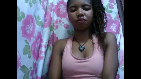 Snapshot of lydialarin chatting on October 2, 2025, 5:31 pm Lydiah online show from October 2, 2025, 5:31 pm