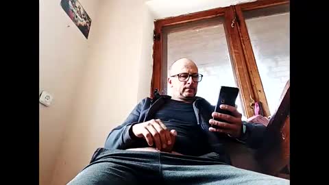 Snapshot of lyelik chatting on March 6, 2025, 7:25 am Alex online show from March 6, 2025, 7:25 am