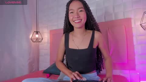Snapshot of lyhana_lee chatting on February 1, 2025, 12:05 pm Lyhana Lee online show from February 1, 2025, 12:05 pm