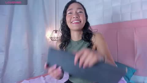 Snapshot of lyhana_lee chatting on February 7, 2025, 11:56 am Lyhana Lee online show from February 7, 2025, 11:56 am