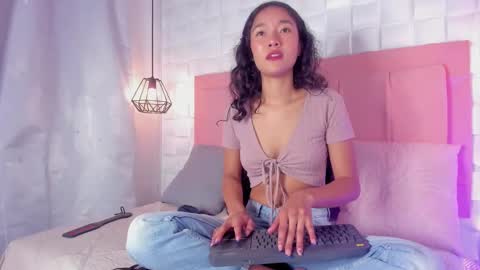 Snapshot of lyhana_lee chatting on March 1, 2025, 4:00 pm Lyhana Lee online show from March 1, 2025, 4:00 pm