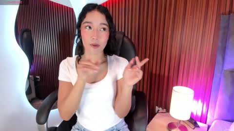 Snapshot of lyhana_lee chatting on September 27, 2025, 12:43 pm Lyhana Lee online show from September 27, 2025, 12:43 pm