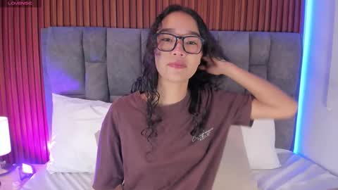 Snapshot of lyhana_lee chatting on October 24, 2025, 12:01 pm Lyhana Lee online show from October 24, 2025, 12:01 pm