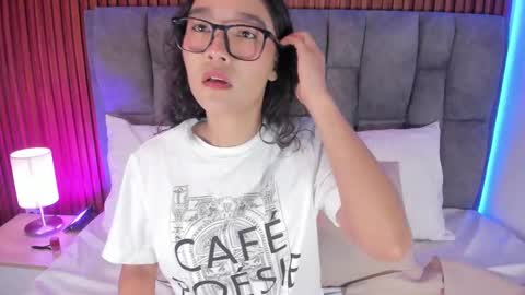 Snapshot of lyhana_lee chatting on October 25, 2025, 11:51 am Lyhana Lee online show from October 25, 2025, 11:51 am