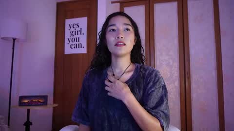 Snapshot of lyhana_lee chatting on November 20, 2025, 2:06 pm Lyhana Lee online show from November 20, 2025, 2:06 pm