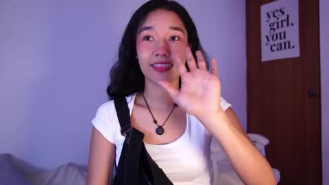 Snapshot of lyhana_lee chatting on December 3, 2025, 2:37 pm Lyhana Lee online show from December 3, 2025, 2:37 pm