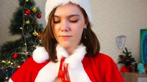 Snapshot of lyle_art chatting on December 21, 2024, 6:41 am hi im Lyle online show from December 21, 2024, 6:41 am