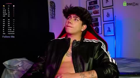 Lyle Bennett Freelance Model online show from December 17, 2025, 9:26 am