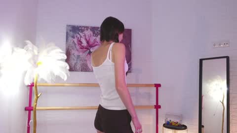 Lyly   online show from January 7, 2025, 5:43 am