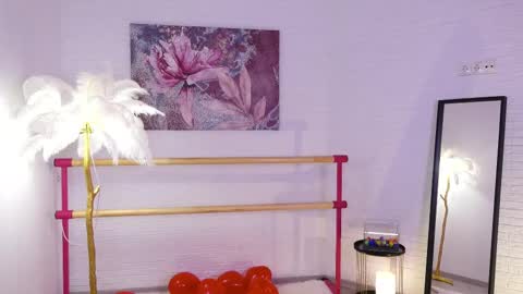 Lyly   online show from February 9, 2025, 5:40 am