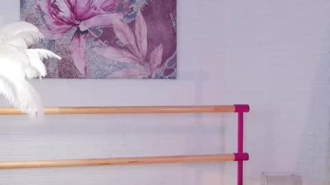 Lyly   online show from March 5, 2025, 12:00 pm