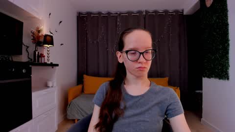 Sara online show from February 6, 2025, 4:14 pm