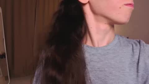 Sara online show from December 2, 2025, 4:35 pm